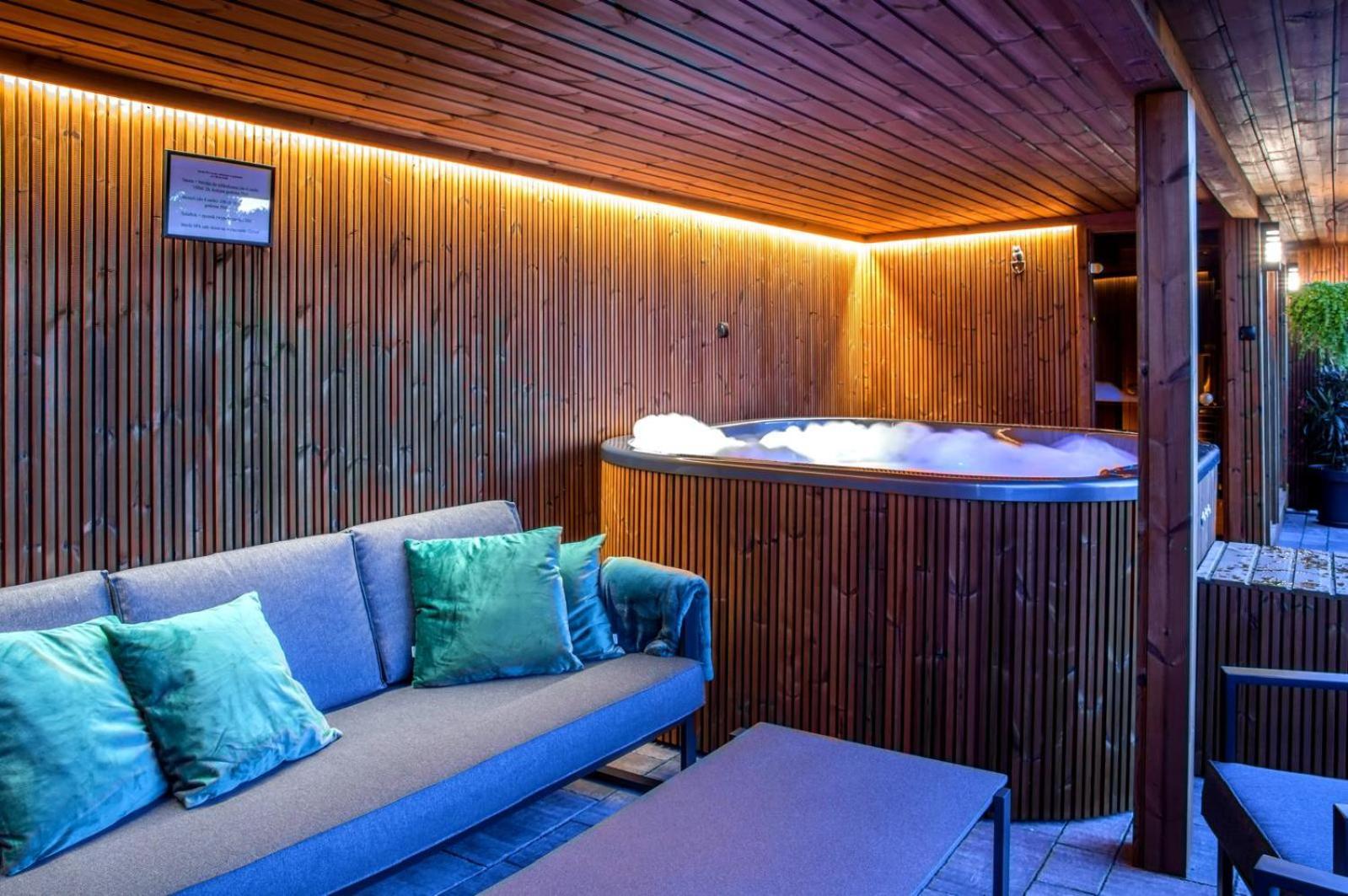 Aparthotel Kamien I Sowa Lipinki Łużyckie Exteriér fotografie
